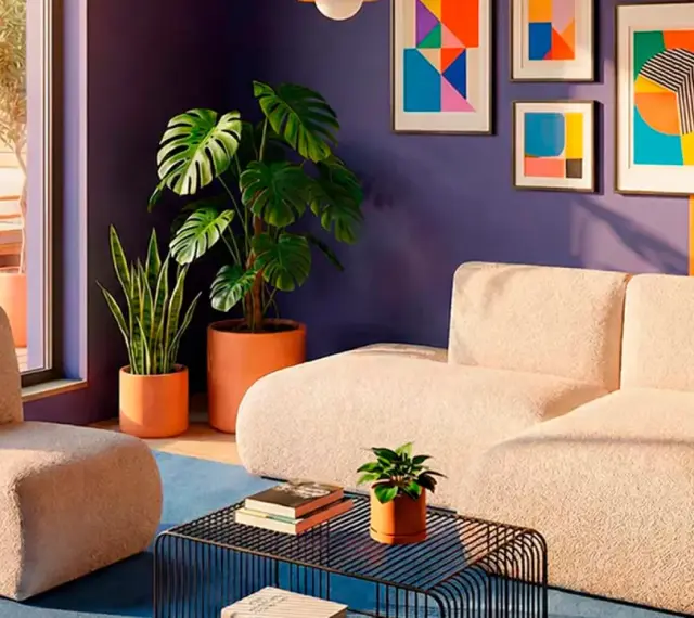 Sofá y sillón de peluche color crema, plantas exuberantes y arte abstracto vibrante en las paredes, evocando un estilo moderno con toques de **art déco**.