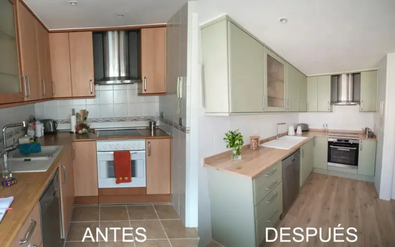 Cocina antes y después: un cambio radical. Muebles de madera a verdes pastel, encimeras y electrodomésticos renovados. ¡Un antes y después que inspira a tunear cocinas!